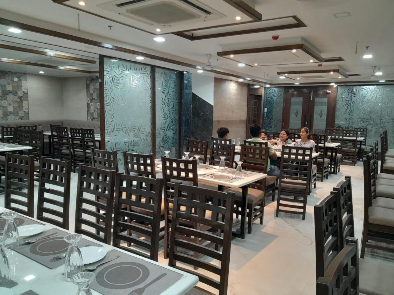 Rich Grand Hotel Agra  Kültér fotó