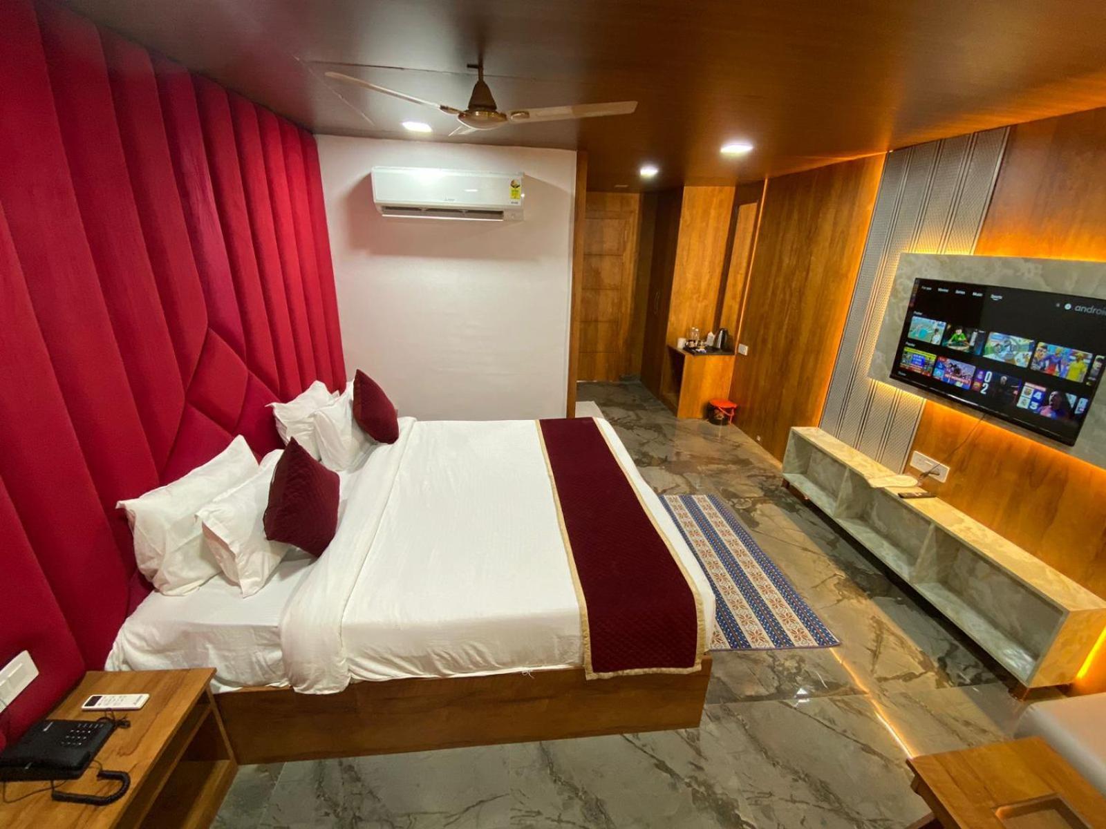 Rich Grand Hotel Agra  Kültér fotó