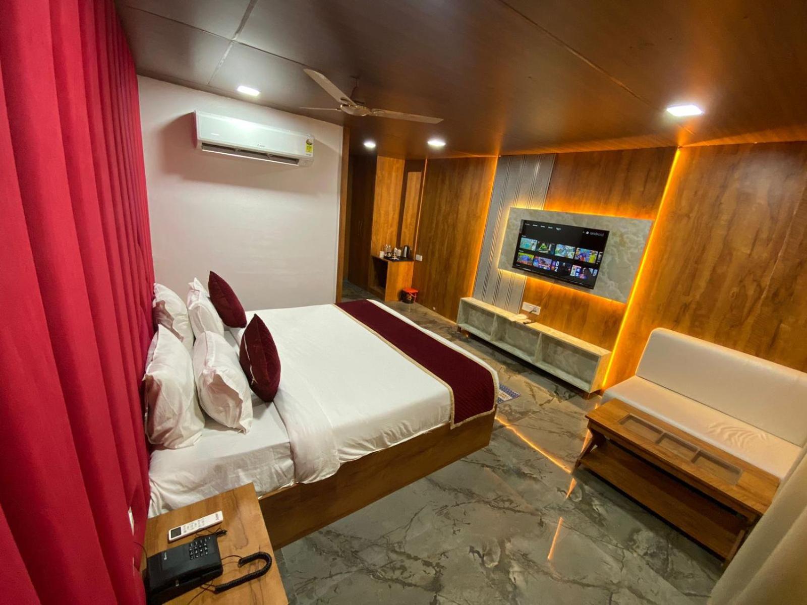 Rich Grand Hotel Agra  Kültér fotó